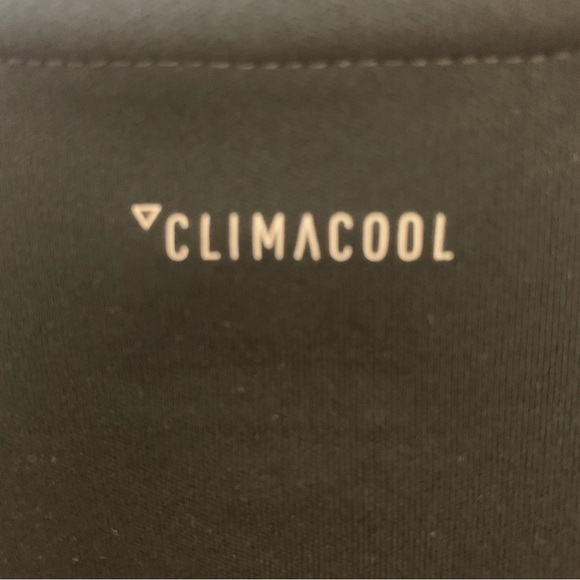 ⚡️3 for 25⚡️ Adidas ClimaCool Black T-Shirt with Logo & Stripes – Size S - Picture 6 of 7